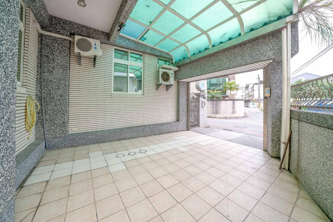 Wind Blown Homestay 花蓮市 エクステリア 写真