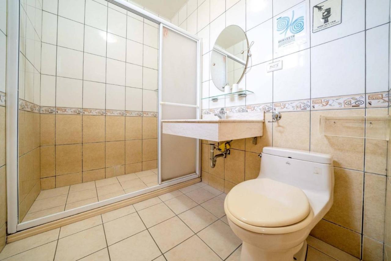 Wind Blown Homestay 花蓮市 エクステリア 写真